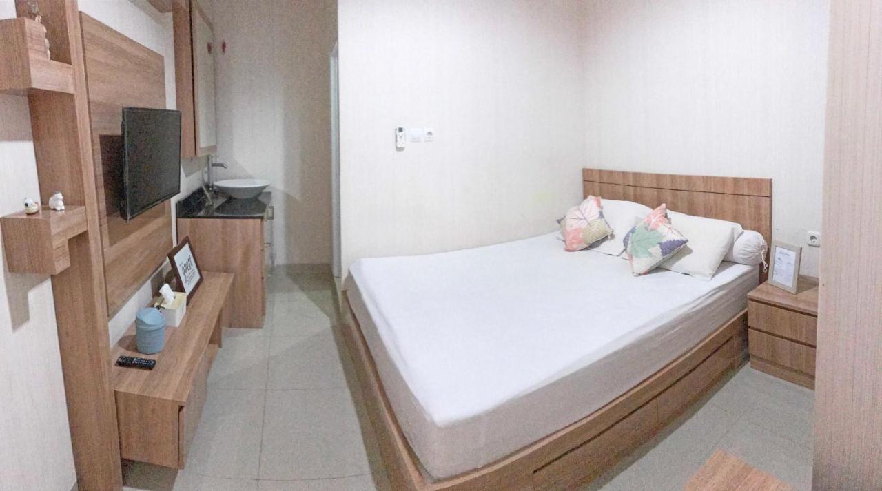 ג'קרטה 37 Guesthouse חדר תמונה