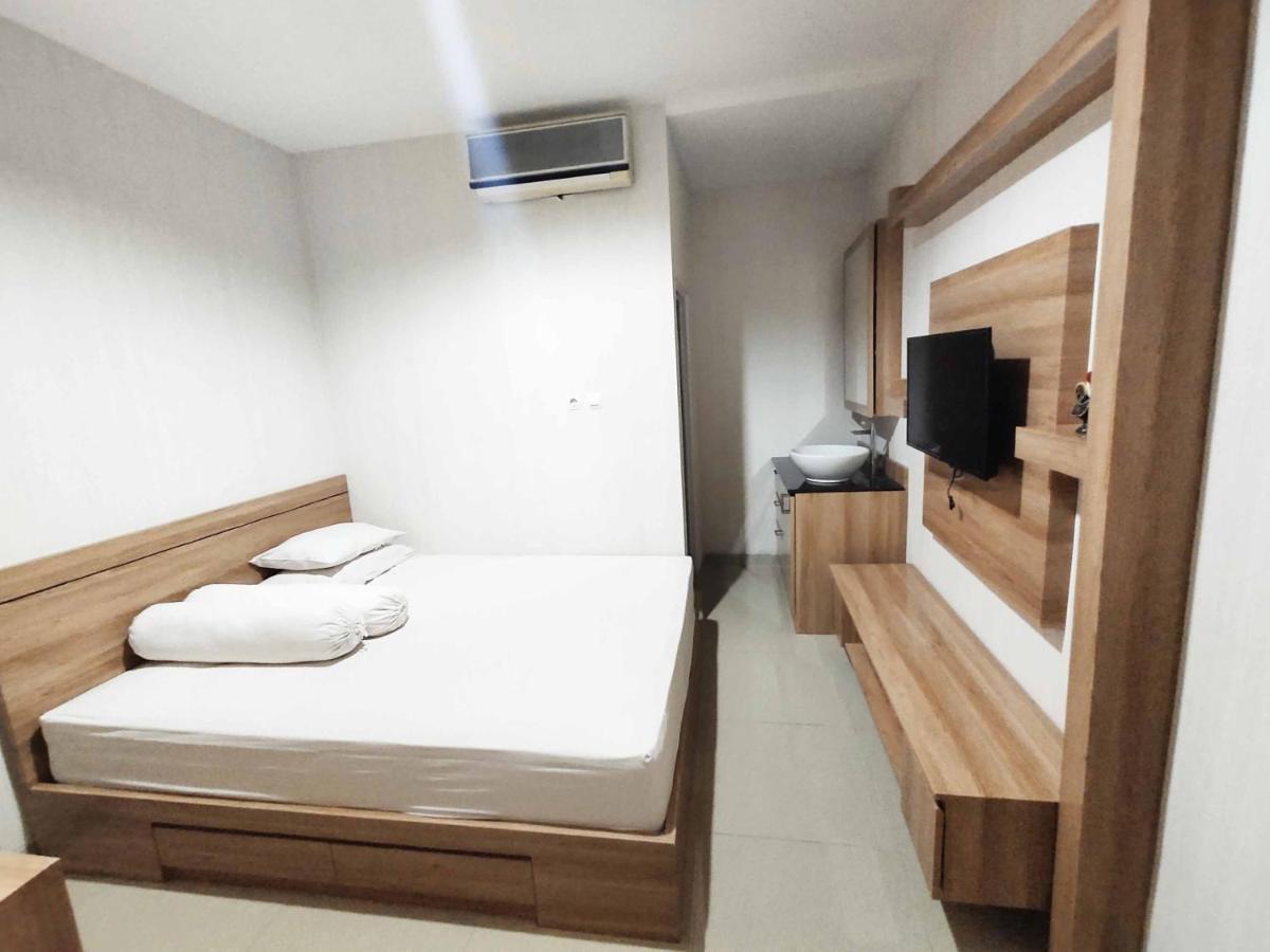 ג'קרטה 37 Guesthouse חדר תמונה